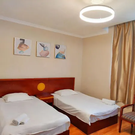 ミルキー ウェイ 4* ブダペスト