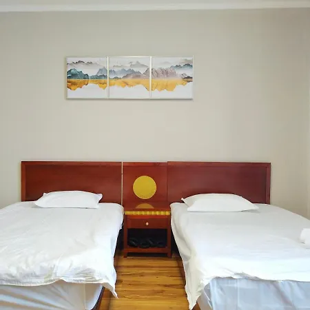 ミルキー ウェイ ホテル 4*